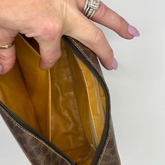 Celine Toiletry Cosmetic Bag Authentic GUC VINTAGE - Picture 13 of 14